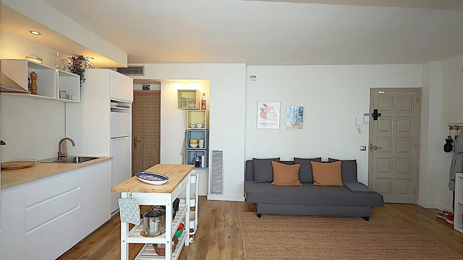 公寓 Apartamento Nis 滨海略雷特